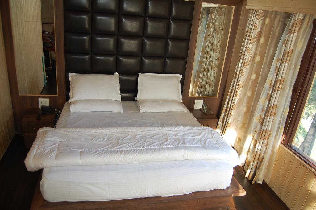 Hotel Zahgeer Continental Gulmarg Pokoj fotografie