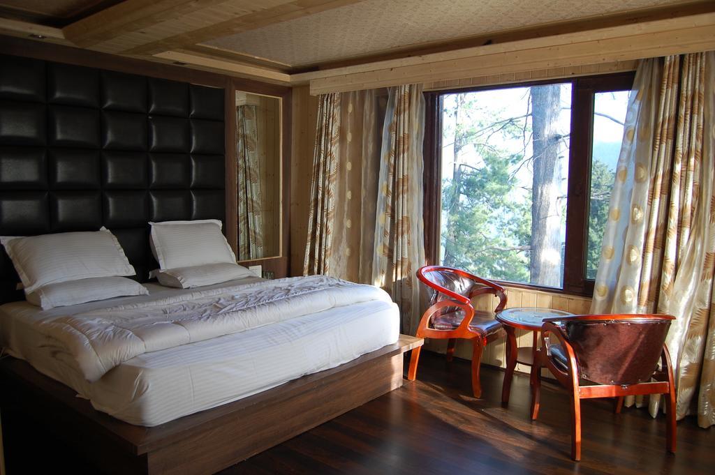 Hotel Zahgeer Continental Gulmarg Pokoj fotografie